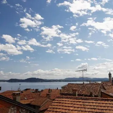Villa Grappoli - Lakeside Apartments With Balcony And Lake View Apartment