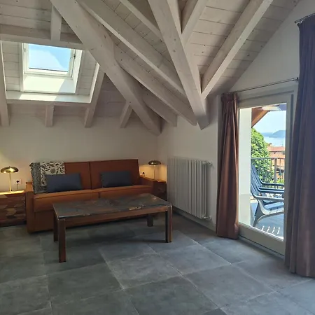 Villa Grappoli - Lakeside Apartments With Balcony And Lake View *