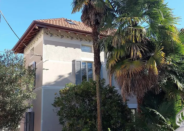 Grappoli Maggiore With View Apartment Lesa